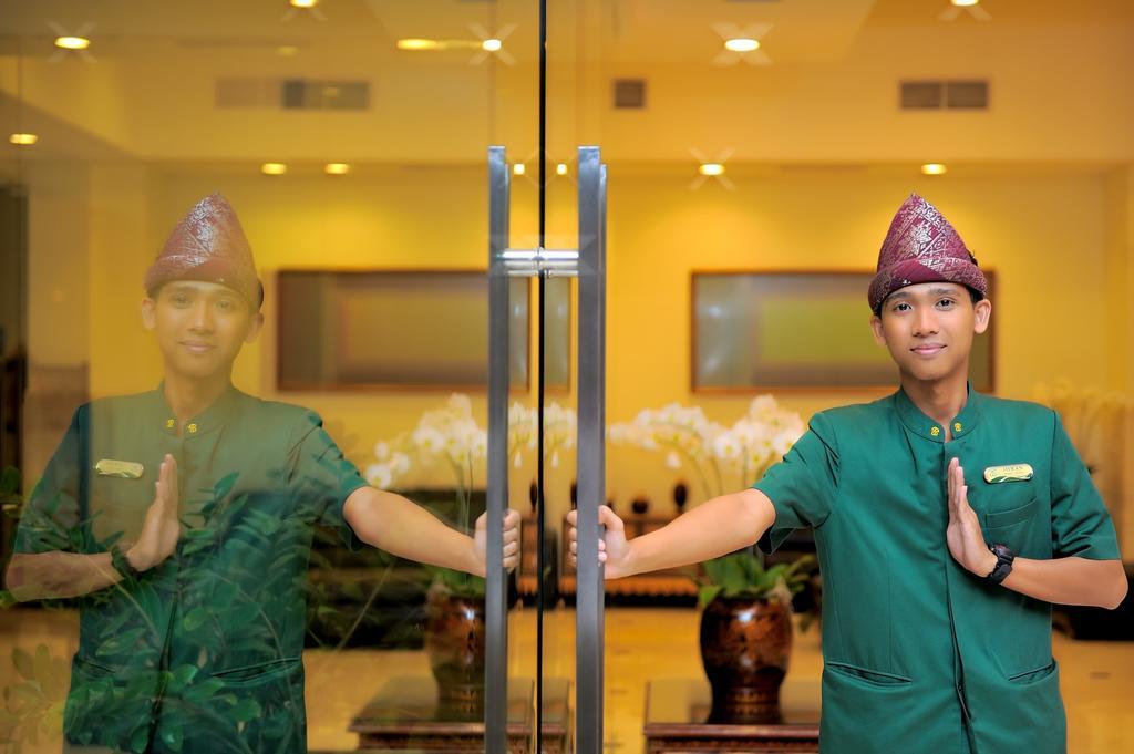 Sintesa Peninsula Hotel Palembang Ngoại thất bức ảnh
