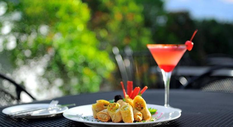 Sintesa Peninsula Hotel Palembang Ngoại thất bức ảnh