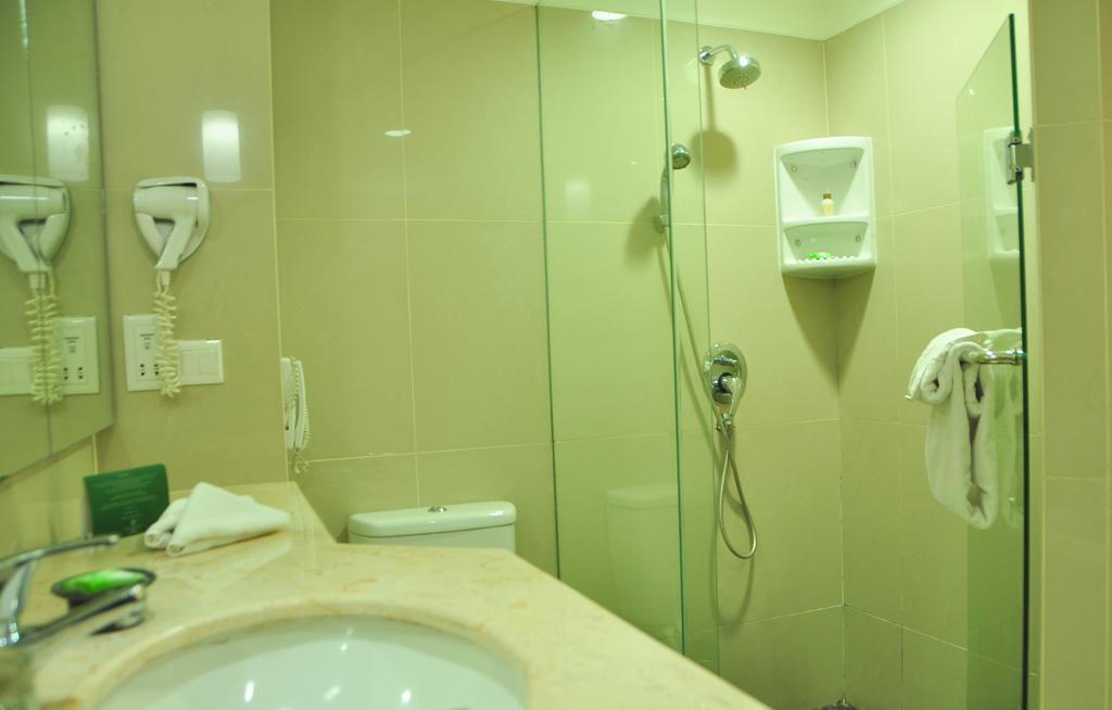 Sintesa Peninsula Hotel Palembang Ngoại thất bức ảnh