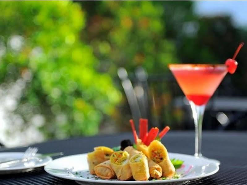 Sintesa Peninsula Hotel Palembang Ngoại thất bức ảnh
