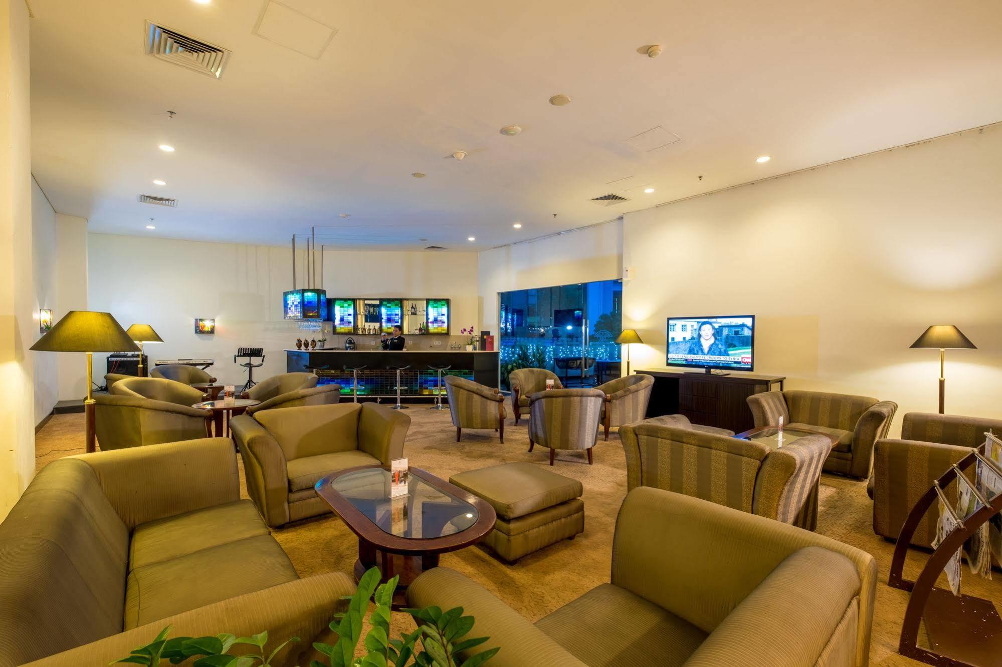 Sintesa Peninsula Hotel Palembang Ngoại thất bức ảnh